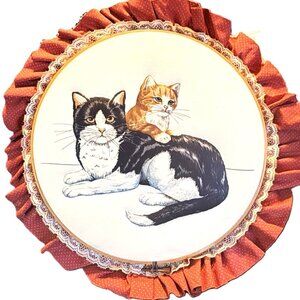 Handmade Quilted Cat Hoop Wall Hanging Ruffled Lace Country Cottage Décor VTG